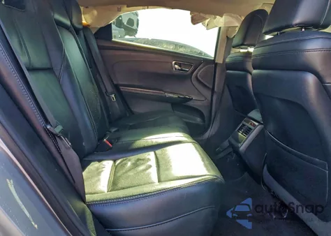 2013 Toyota Avalon Base z USA, uszkodzony, nr VIN 4T1BK1EB1DU037944